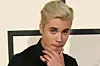 'Jag är en great living performer', tänker Justin.