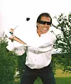 Christos Neo spelar även golf.