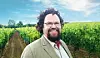 Edward Blom i ett rieslingfält.